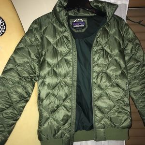 Green Patagonia coat!